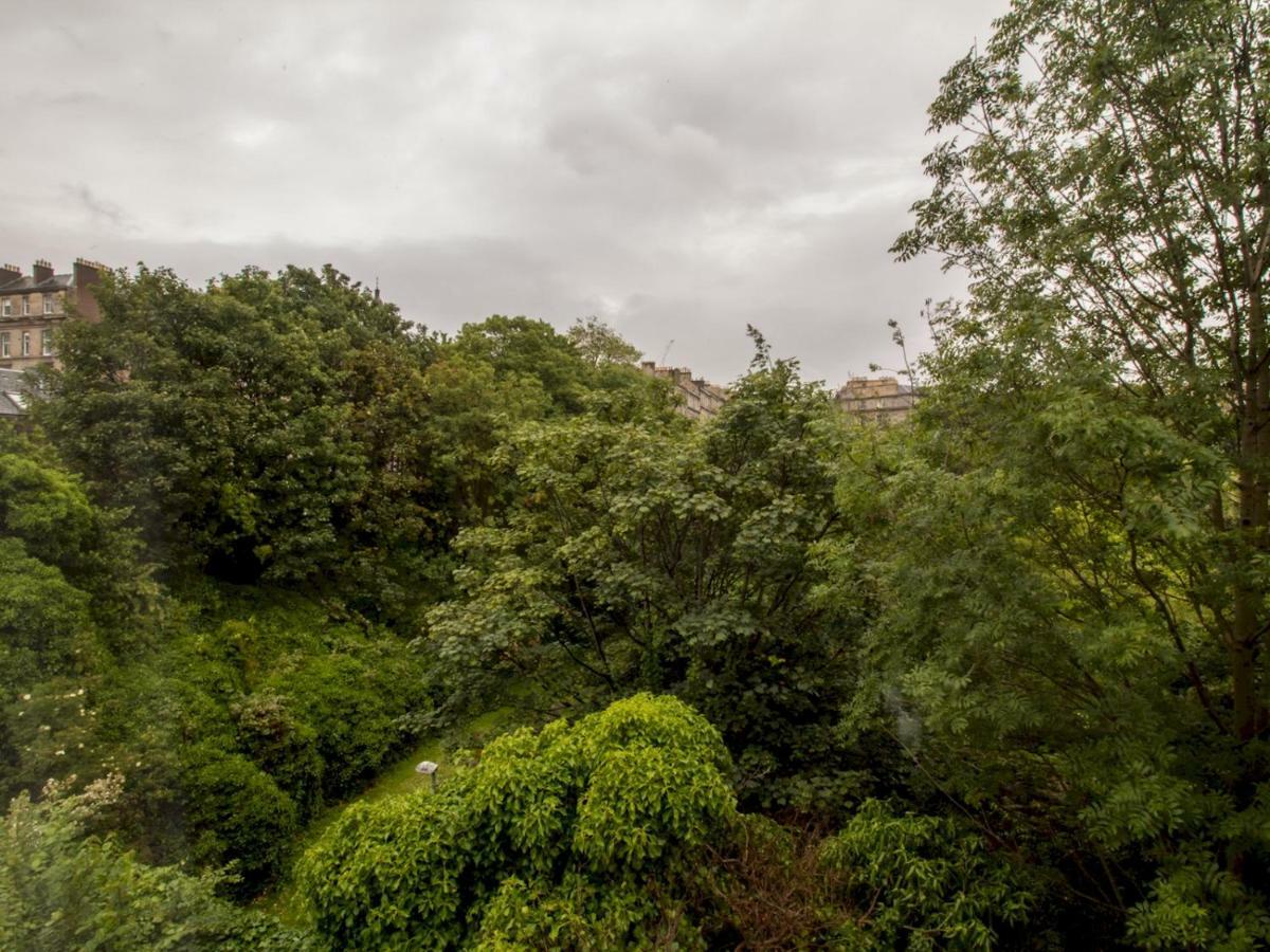 Bright & Tranquil Apartment Near City Centre With Free Parking! Edinburgh Exterior photo
